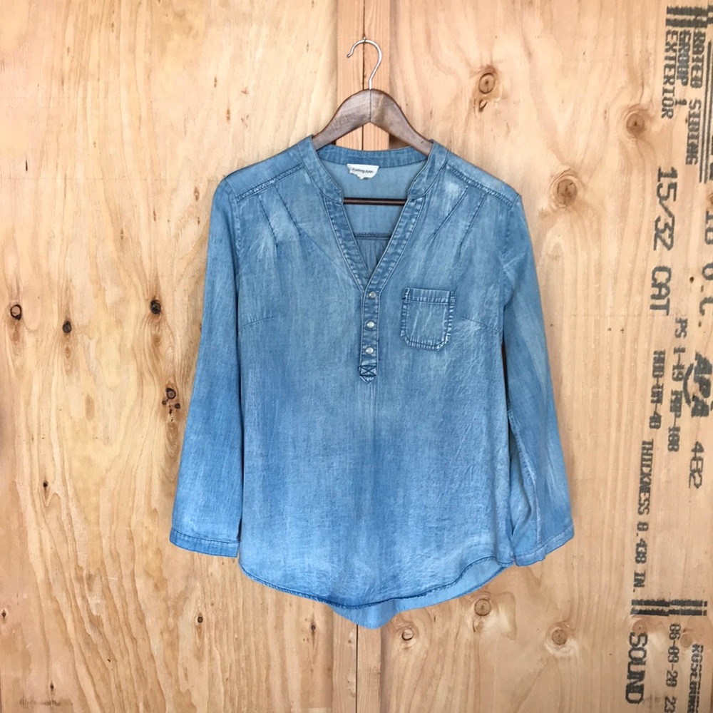 Audrey Ann Women’s Size M Denim V-Neck Tunic Roll-Up Sleeves
